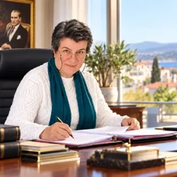 Menderes Ceza Avukatı Raziye Demirli