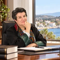 Seferihisar ceza avukatı Raziye Demirli